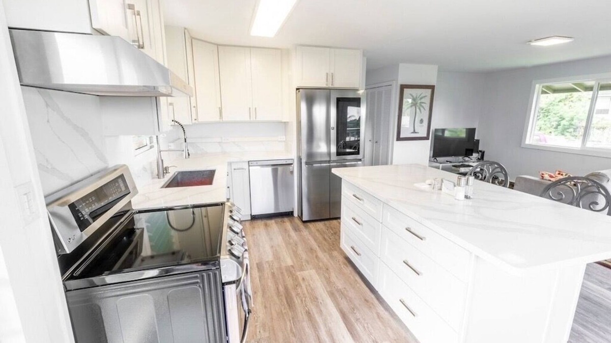 Kahuku House | Turtle Bay 2 bedroom Short Walk To Beach
