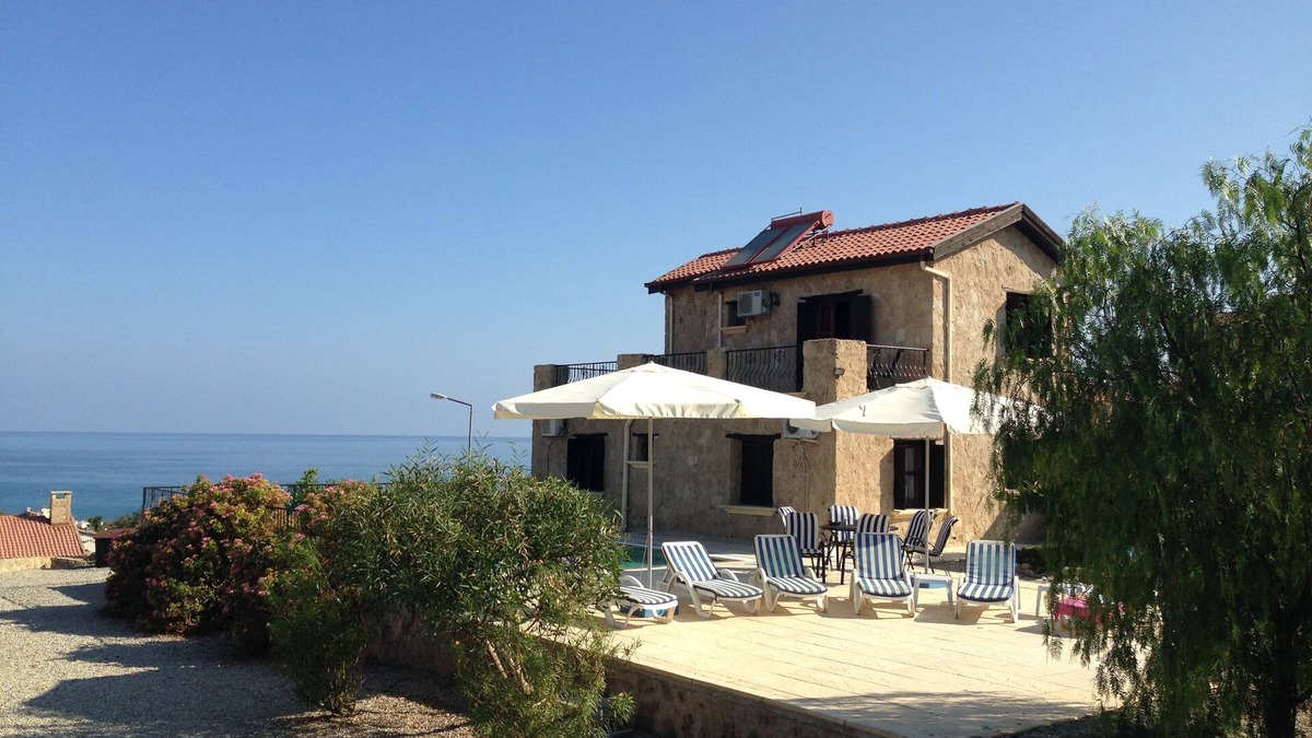 Gozubuyuk Villa | Turtle beach and restaurants a short walk - private pool - unlimited Wi-Fi