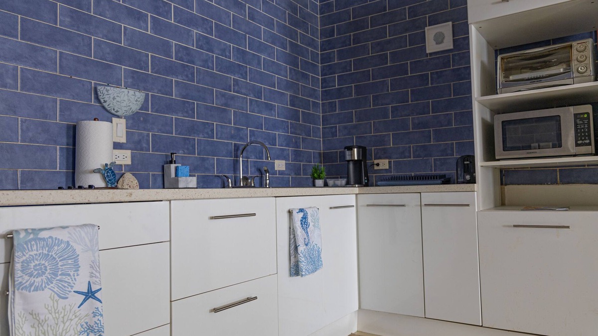 Maho Apartment | Turtle Den YOUR Maho Escape!