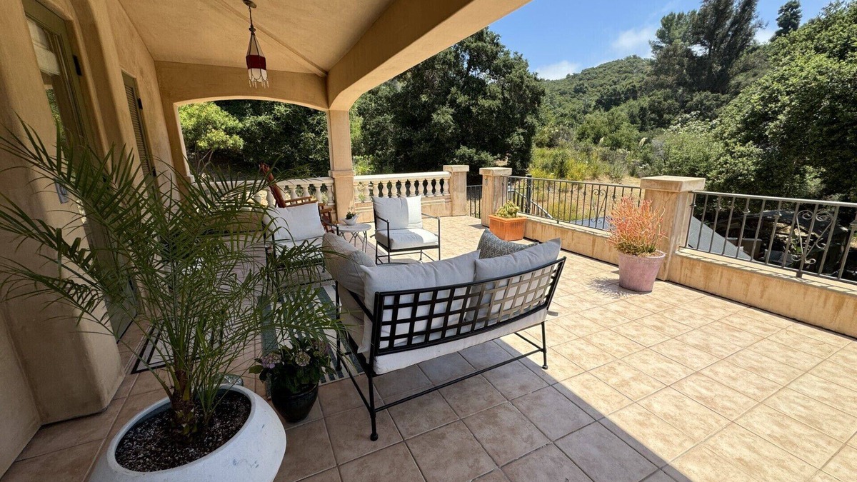 Topanga Villa | Tuscali Mountain Luxury Inn