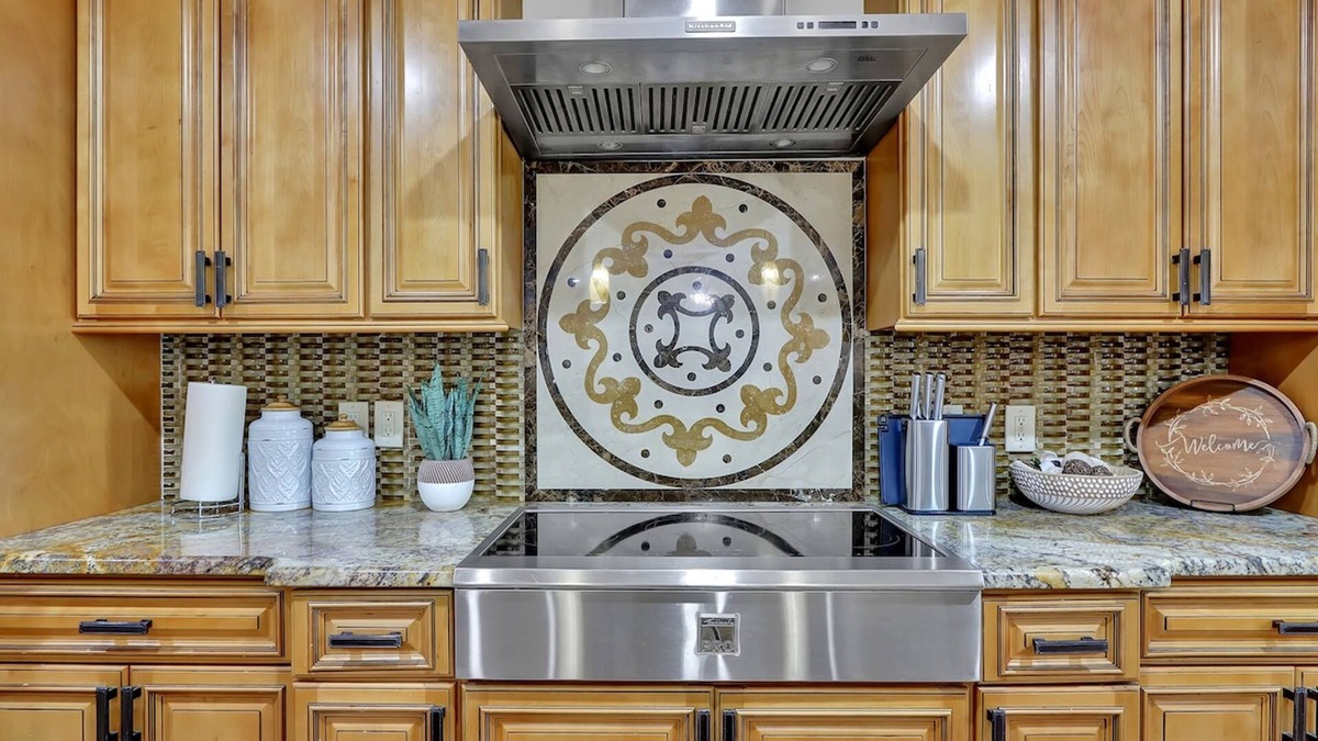 North Brookhaven House | Tuscan Dreams Message Now for Summer Special