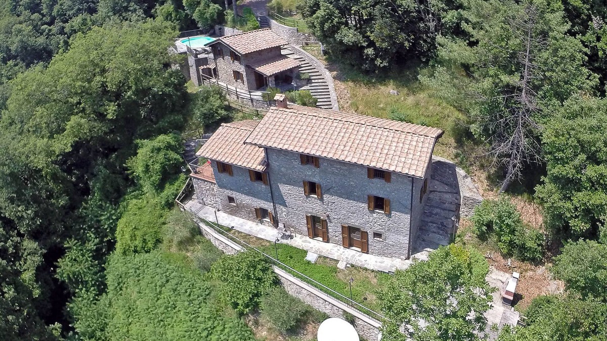 Fabbriche di Vallico Other | Tuscan Farmhouse, sleeps 11. 10m. pool in National Park. Free unlimited WiFi