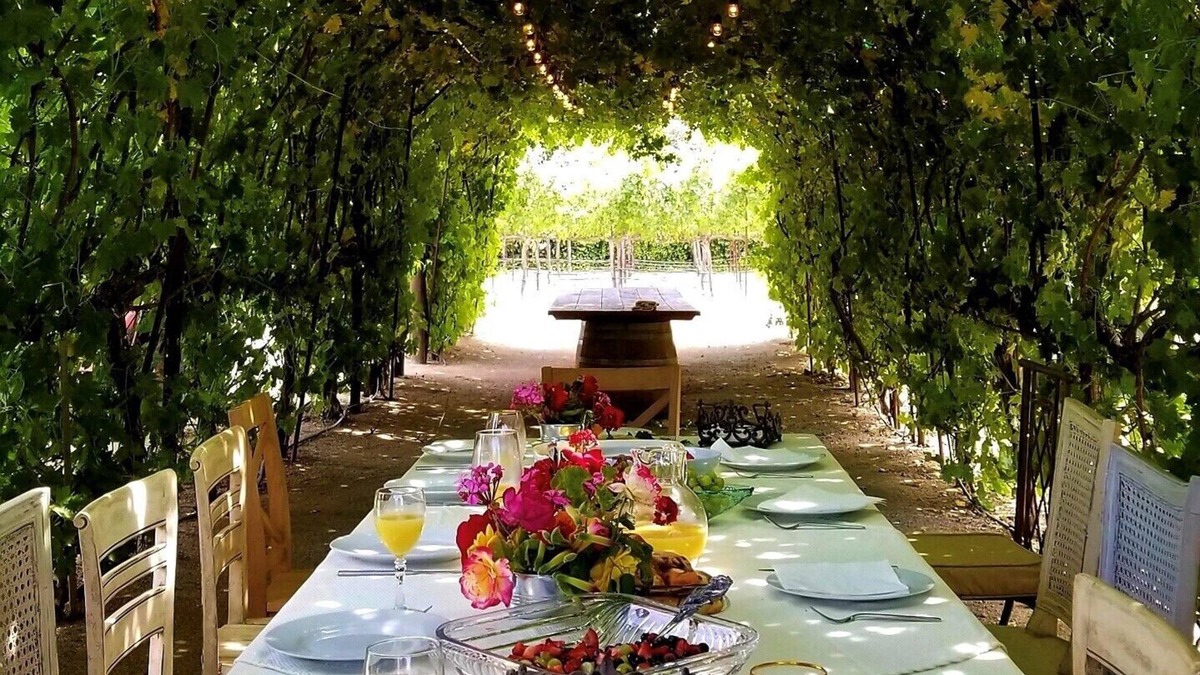 Morgan Hill Villa | Tuscan villa nestled in the vineyard - Villa Riposo