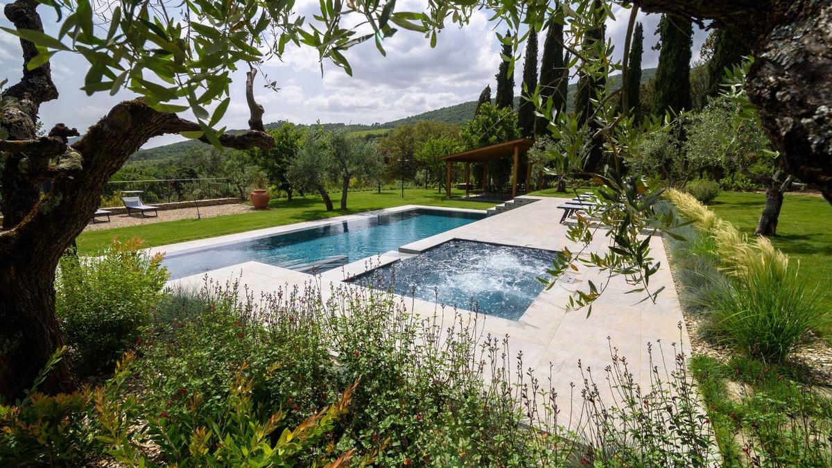 Cortona Villa | Tuscan Villa private infinity pool, exclusive location, AC, extra services