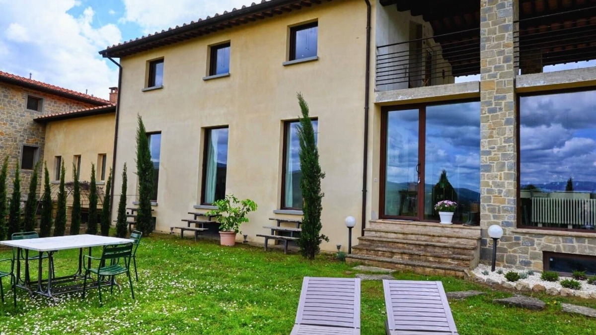 Pieve al Bagnoro House | TUSCANY DETACHED HOUSE INCREDIBLE PANORAMA, LARGE GARDEN 5 MIN FROM AREZZO