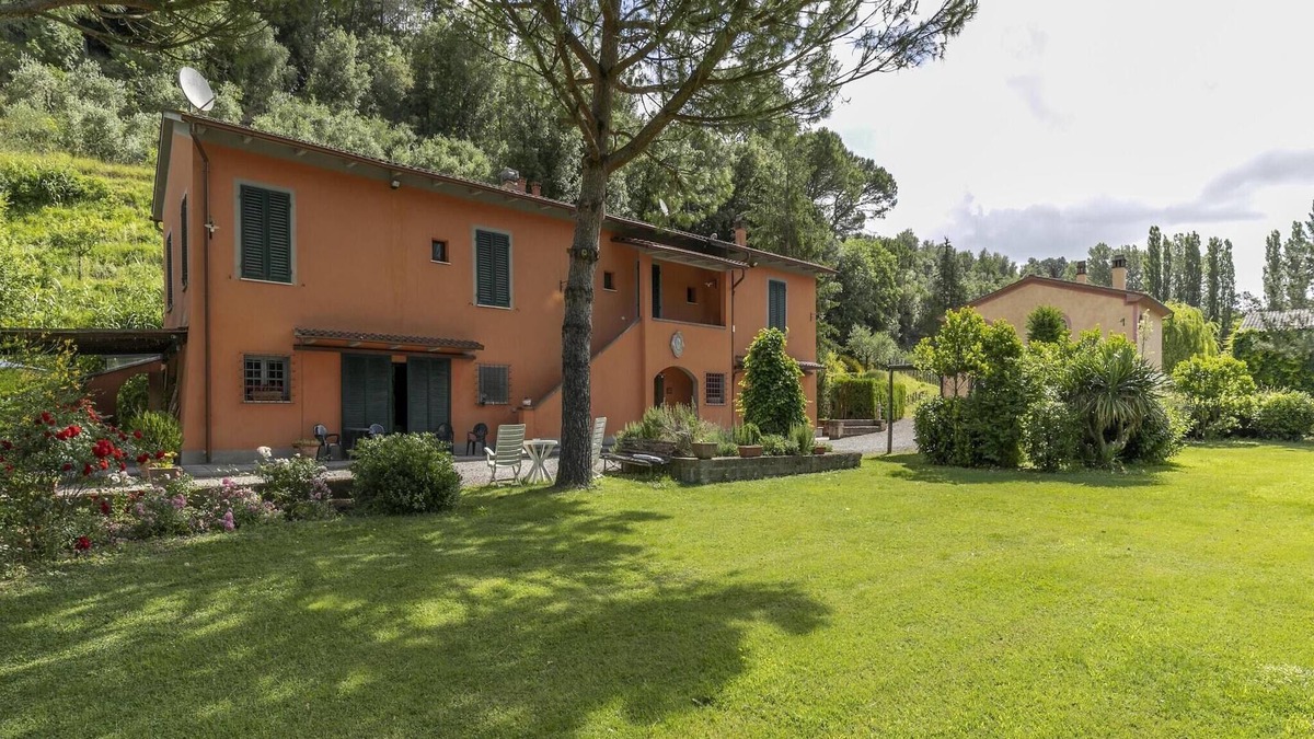Palaia House | Tuscany’s Hidden Garden Escape