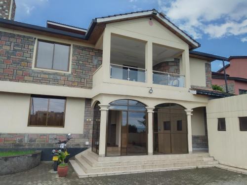 Nakuru House | Twiga Whitehouse Villa