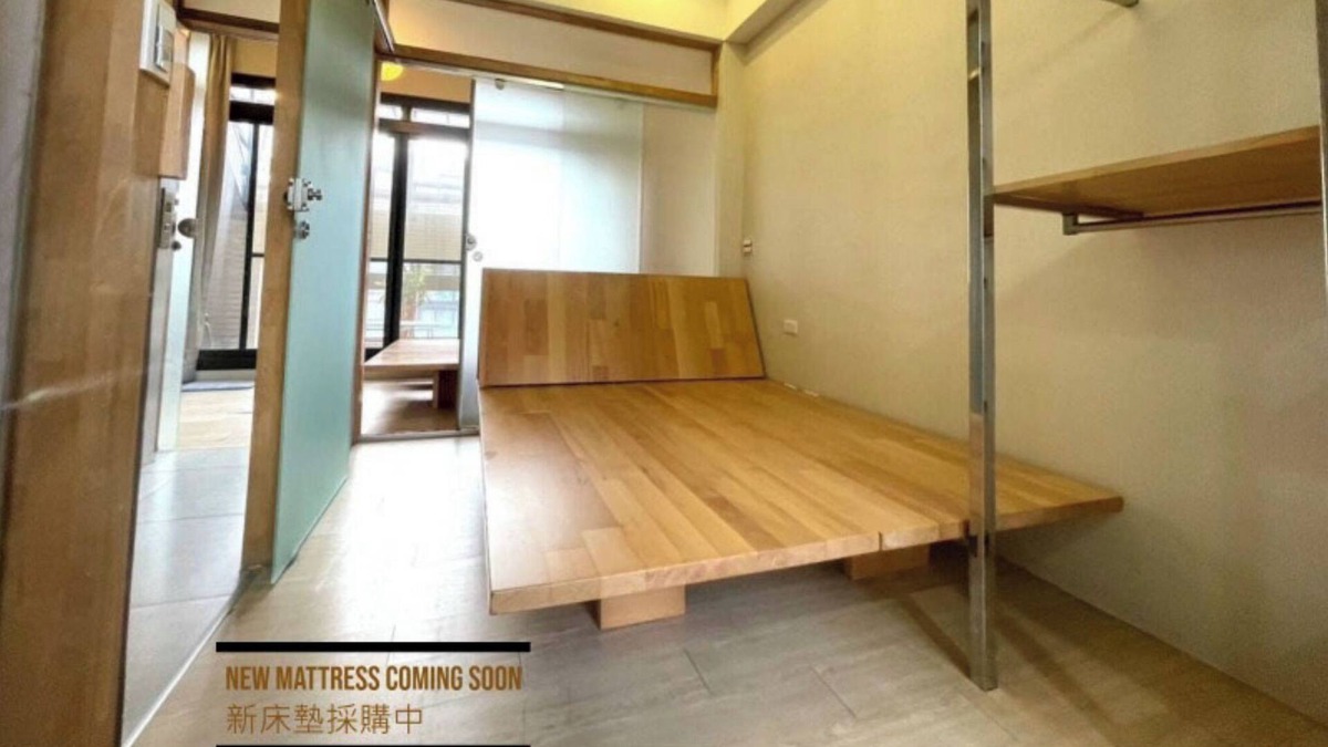 Neihu Villa | Twin bedroom with balcony
