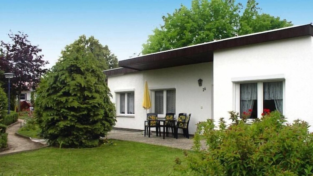 Muritz House | Twin Bungalow at Black Lake, Schwarz
