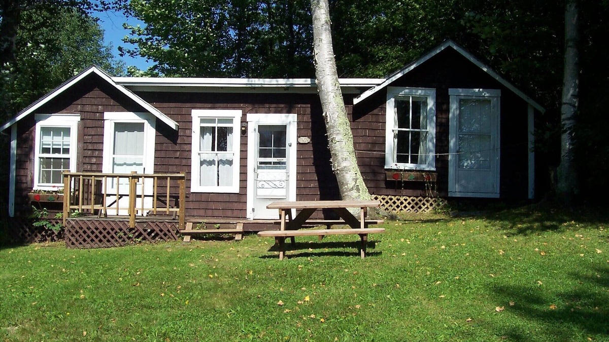 Charleston Cottage | TWIN Cottage - Cozy cottage with generous deck and beautiful lake view.