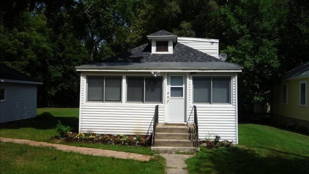 Twin Lakes House | Twin Lakes Rental One Block from Lake Elizabeth