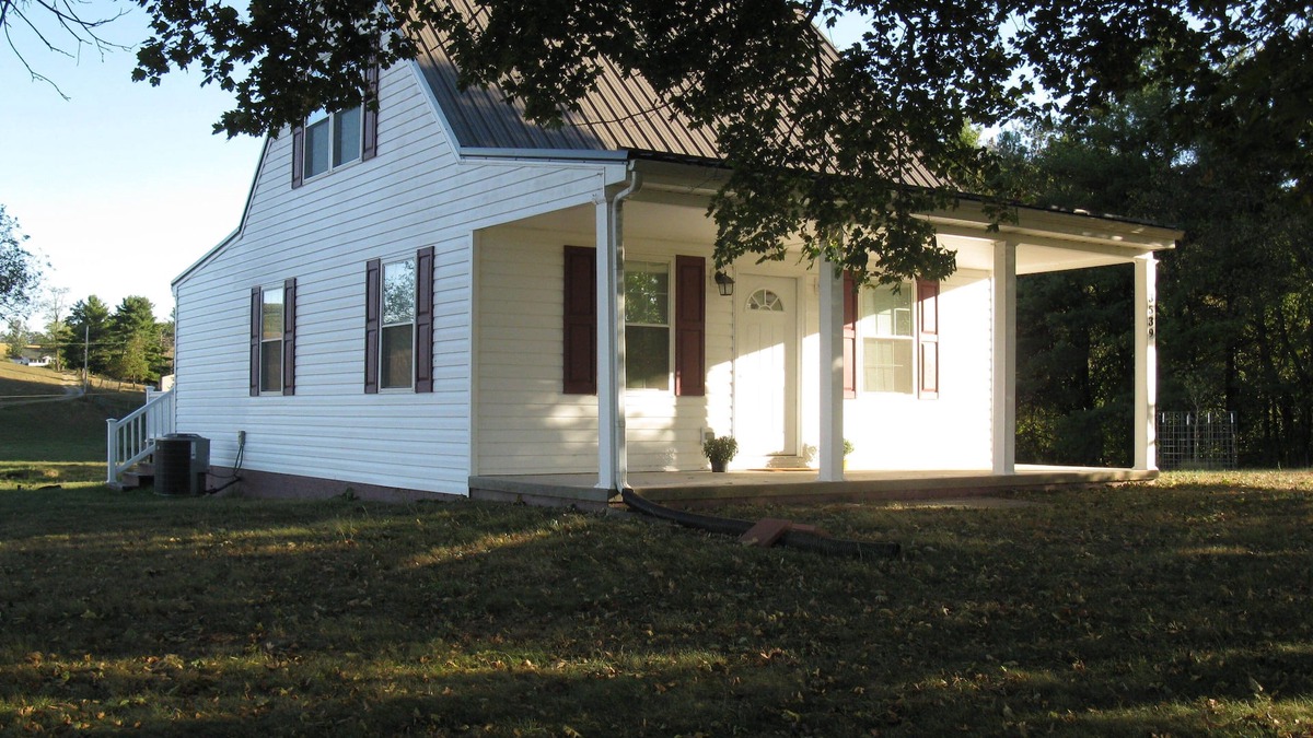 Dublin Cottage | Twin Maple Cottage, a country cottage get away near Blacksburg - 3BR 1Bath