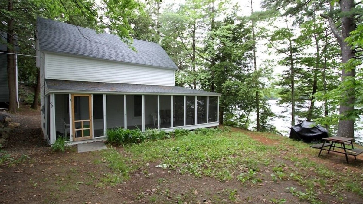 Rome Cottage | Twin Oaks on Great Pond