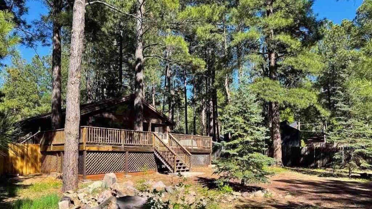 Kachina Village Cabin | Twin Pines Cabin in the Woods