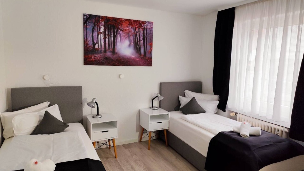 Rastatt Hotel | Twin room-Economy-Private Bathroom