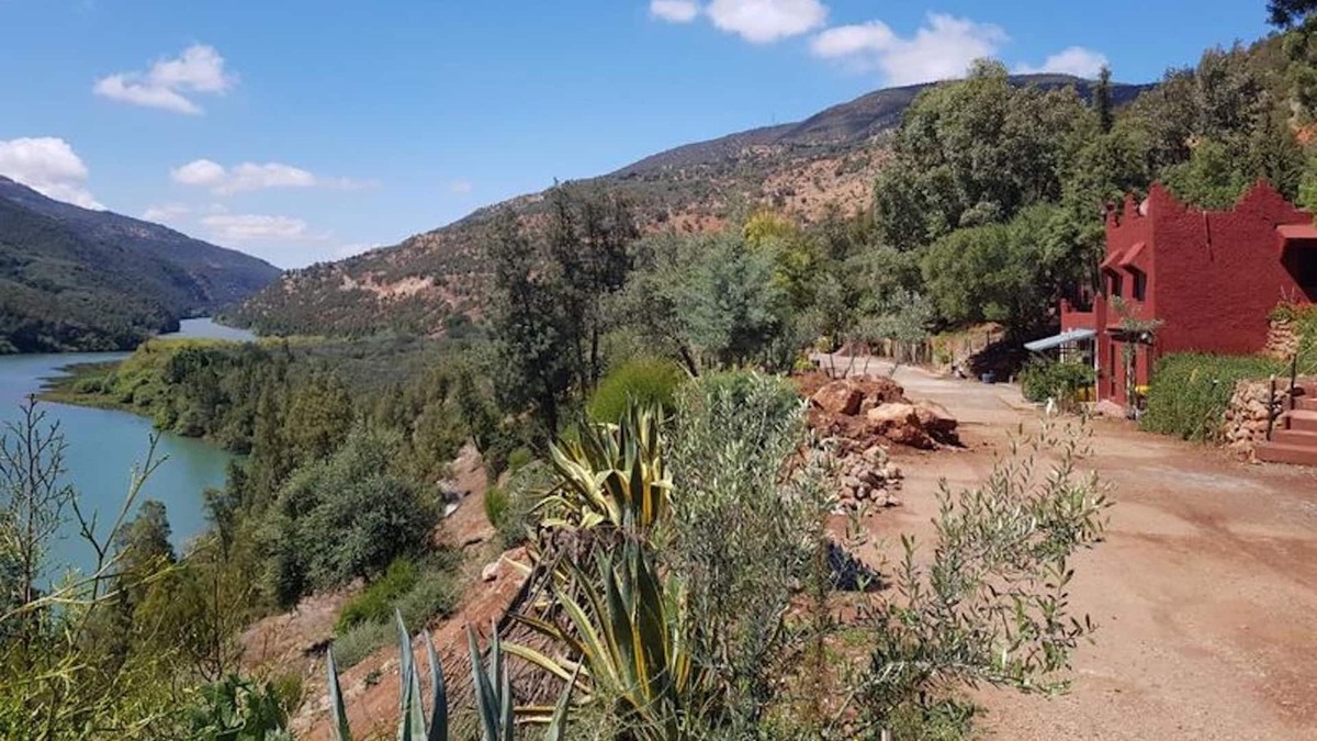 Bine el Ouidane House | Twin room in marvellous Atlas Mountains