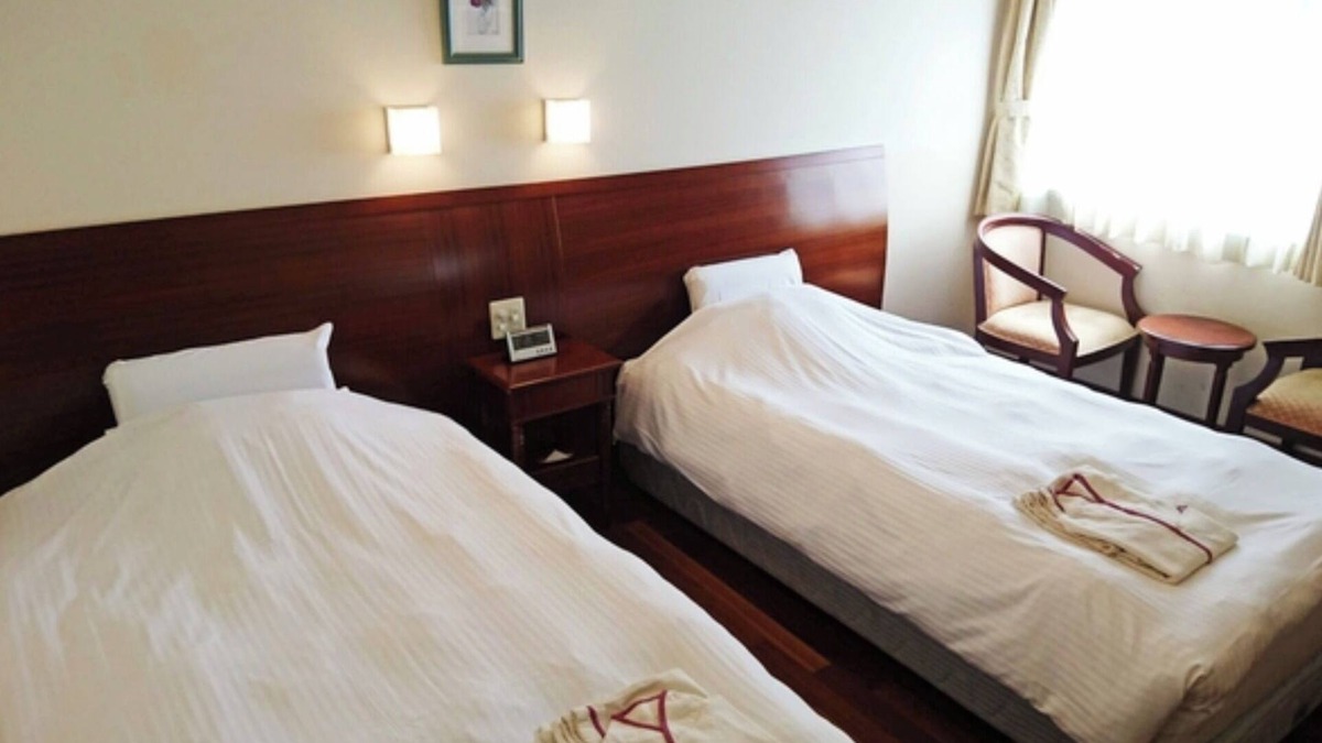 Asato Hotel | Twin Room Smoking 20m2 110cm bed width x 2 | /Naha Okinawa