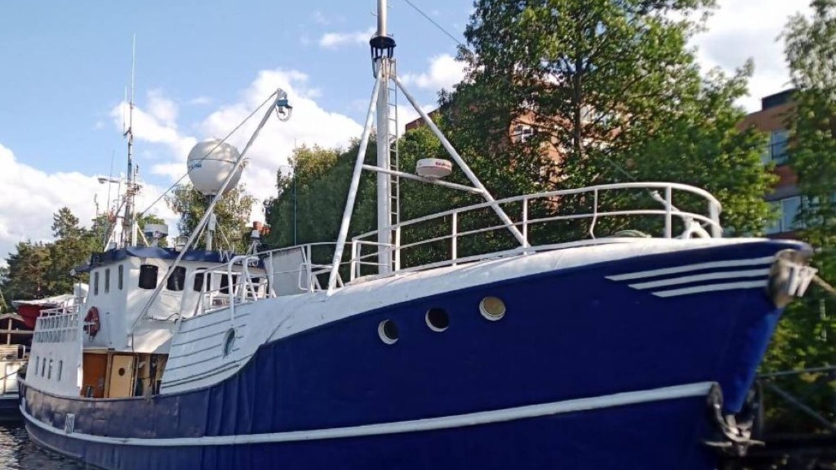 Sodertalje Boat Rental | Twin Room with Sea View Yacht