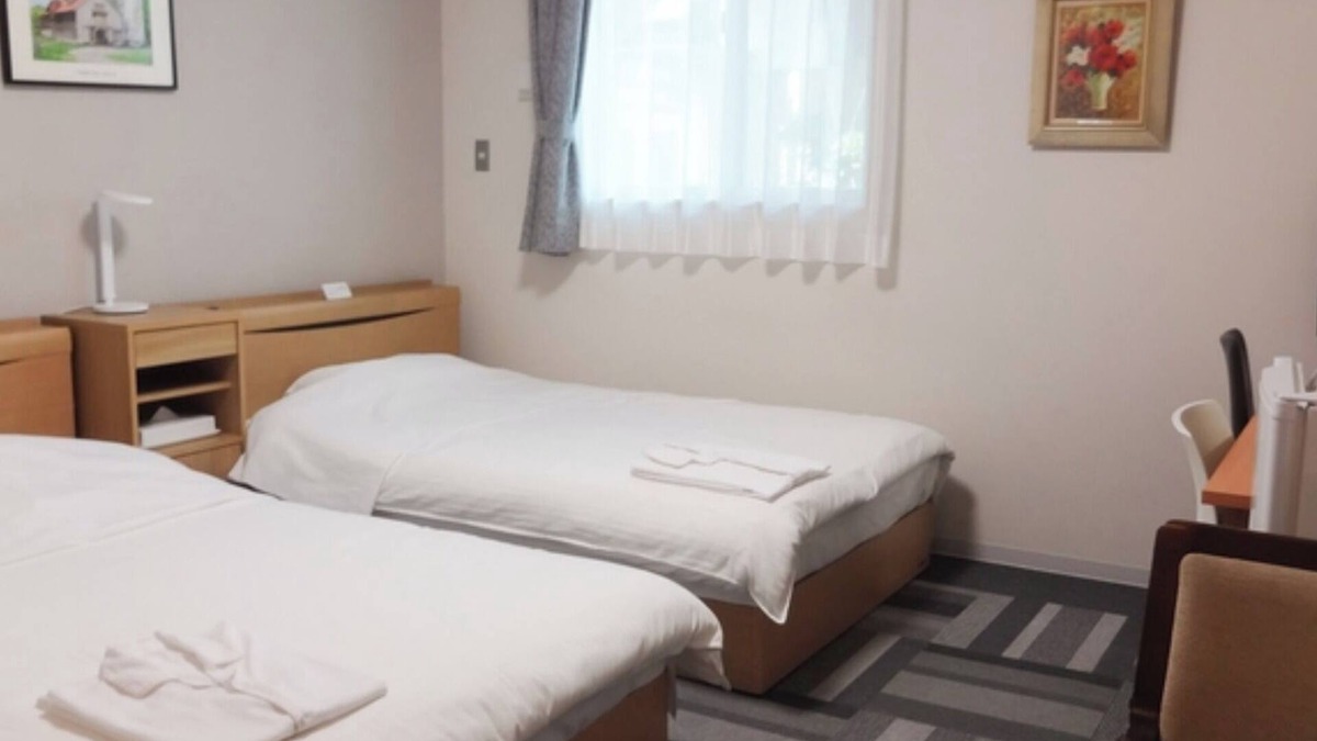 Karumai Hotel | Twin room with unit bath Room only Approx 1 m/Kunohegun Iwate