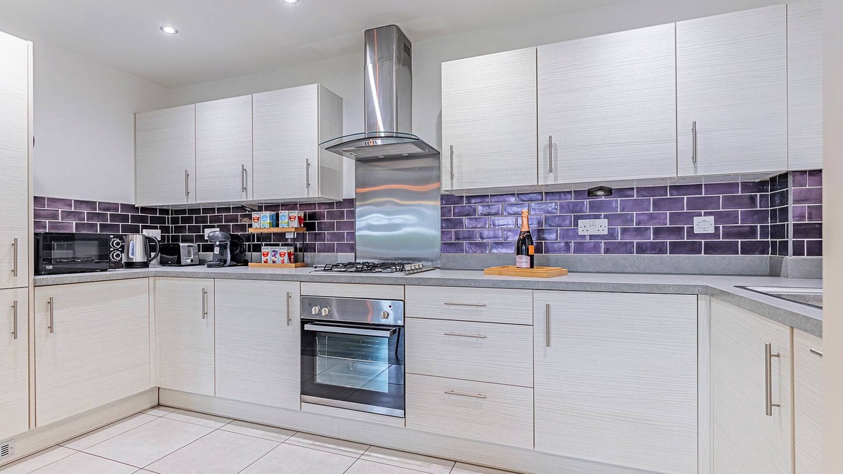 Fenny Stratford Apartment | Twin/Super King apartment in Fenny Stratford