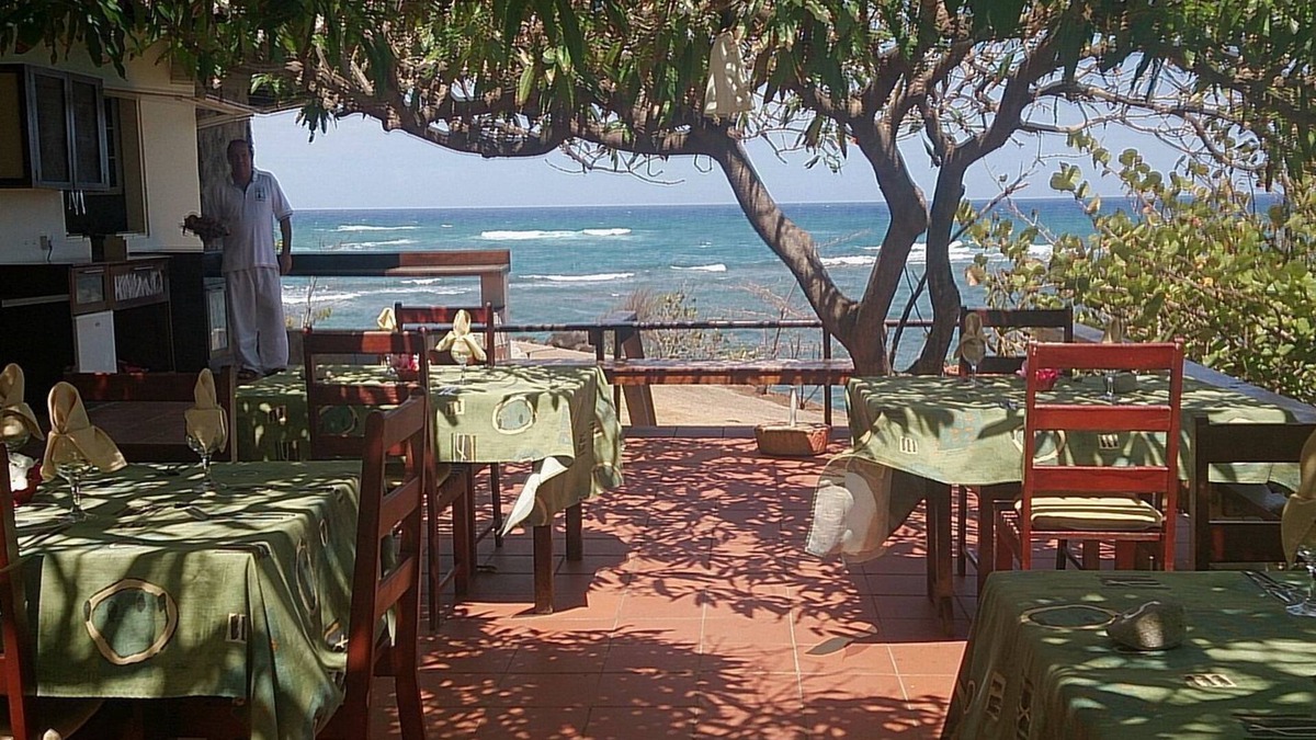 Crochu Hotel | Two Bays Beach Villa Apartment and Studios