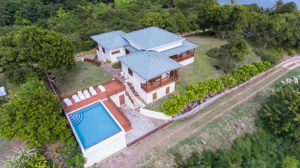 Crochu Hotel | Two Bays Beach Villa, Apartment, and Studios
