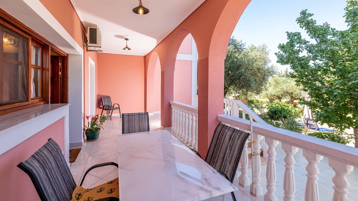 Ano Vasilikos Apartment | Two-Bedroom Apartment - Arazzo Apartments
