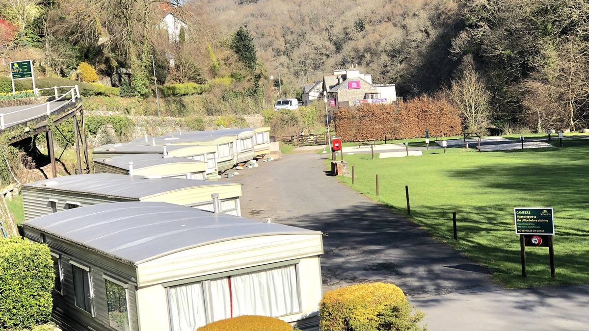 Barbrook Cottage | Two bed static (Sleeps 6). Walking distance of Lynton with onsite fishing