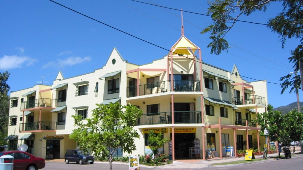 Horseshoe Bay Apartment | Two Bedroom Apartment
