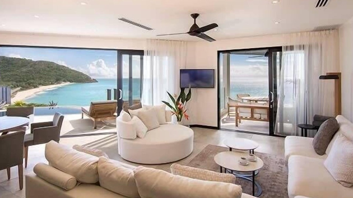 Fryes Beach Villa | Two bedroom apartment overlooking Darkwood beach