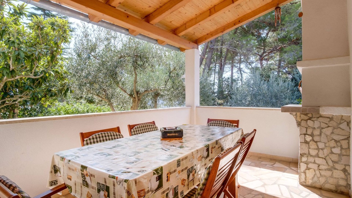 Artatore Apartment | Two bedroom apartment with terrace Artatore, Lošinj (A-8008-a)