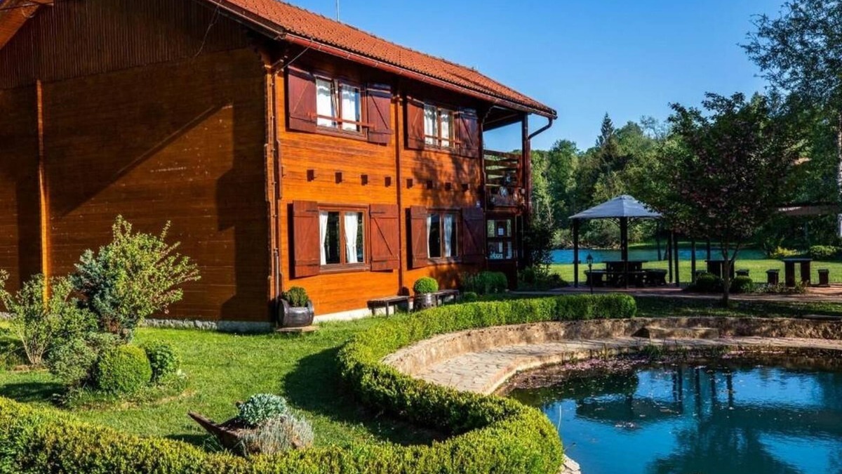 Duga Resa Apartment | Two bedroom apartment with terrace Donji Zvečaj, Karlovac (A-22080-a)