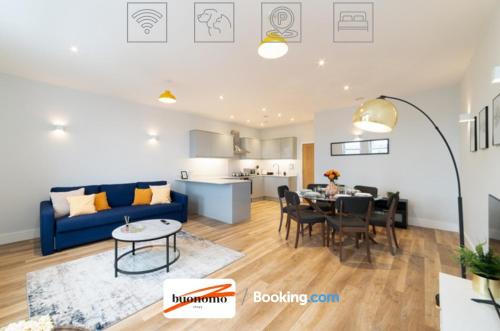 Wimbledon Apartment | Two Bedroom Apartment At Buonomo Stays Short Lets & Serviced Accommodation close to Wimbledon Tennis Courts