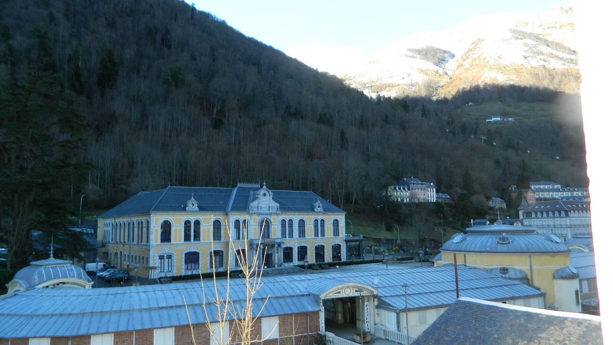 Cauterets Apartment | Two bedroom apartment 4/6 people