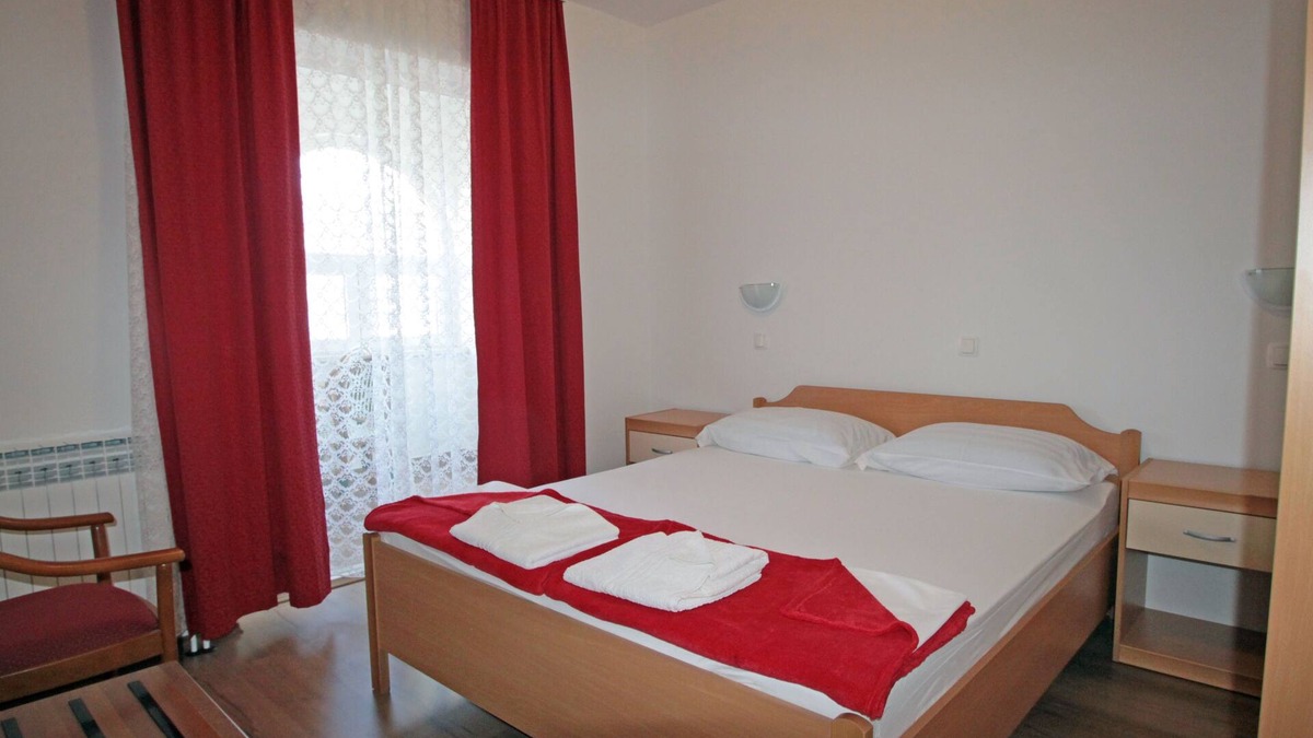 Vinjerac Apartment | Two bedroom apartment with terrace and sea view Vinjerac, Zadar (A-5811-d)