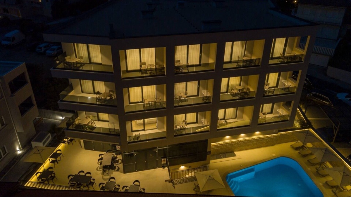 Promajna Apartment | Two bedroom apartment with terrace Promajna, Makarska (A-20940-b)