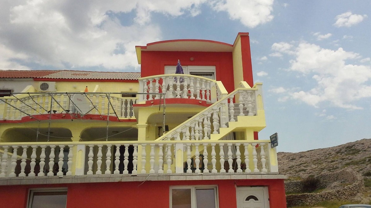 Zubovici Apartment | Two bedroom apartment near beach Zubovići, Pag (A-4125-b)
