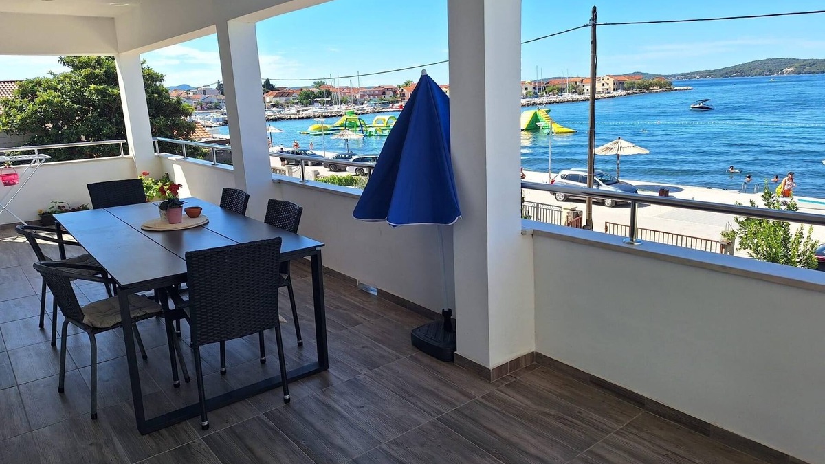 Bibinje Apartment | Two bedroom apartment near beach Bibinje, Zadar (A-5780-a)