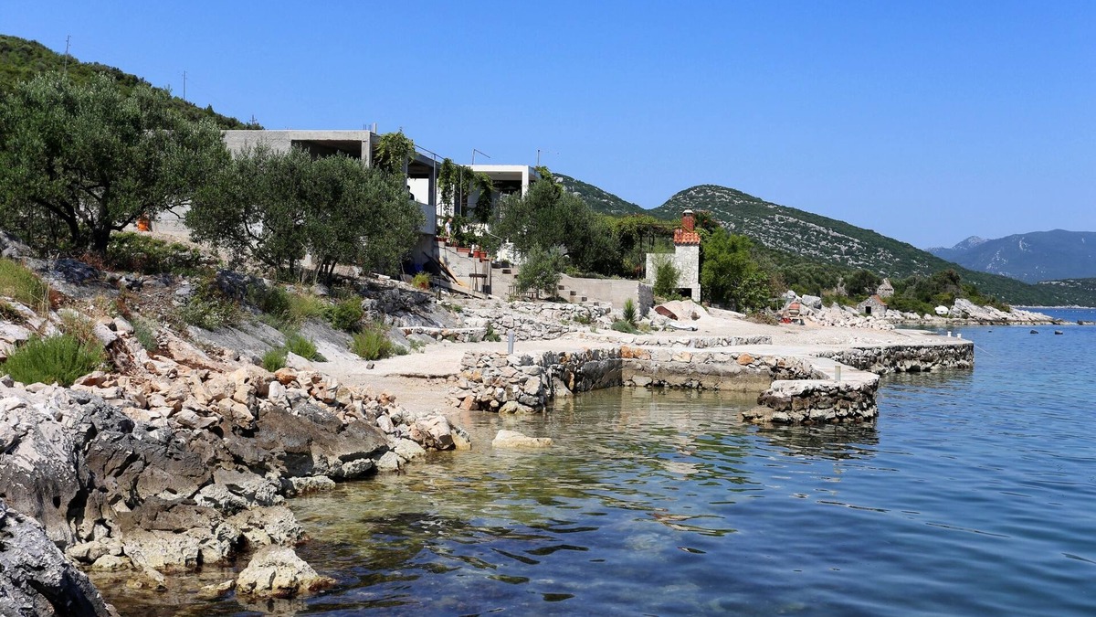 Dubrava Apartment | Two bedroom apartment near beach Cove Pještata, Pelješac (A-10210-a)