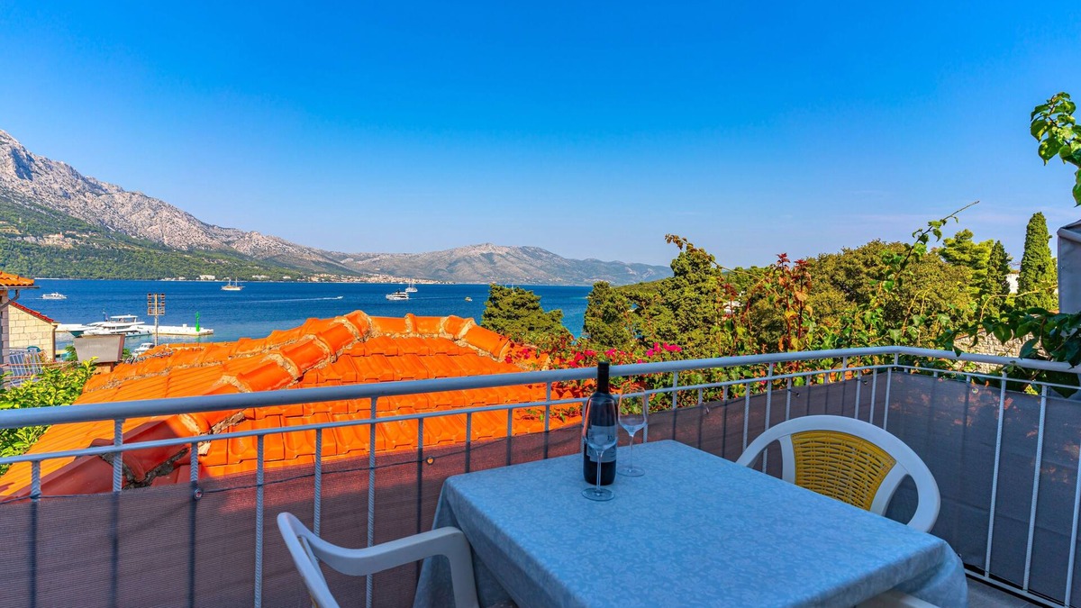 Cove Tri Zala (Zrnovo) Apartment | Two bedroom apartment near beach Korčula (A-9321-c)