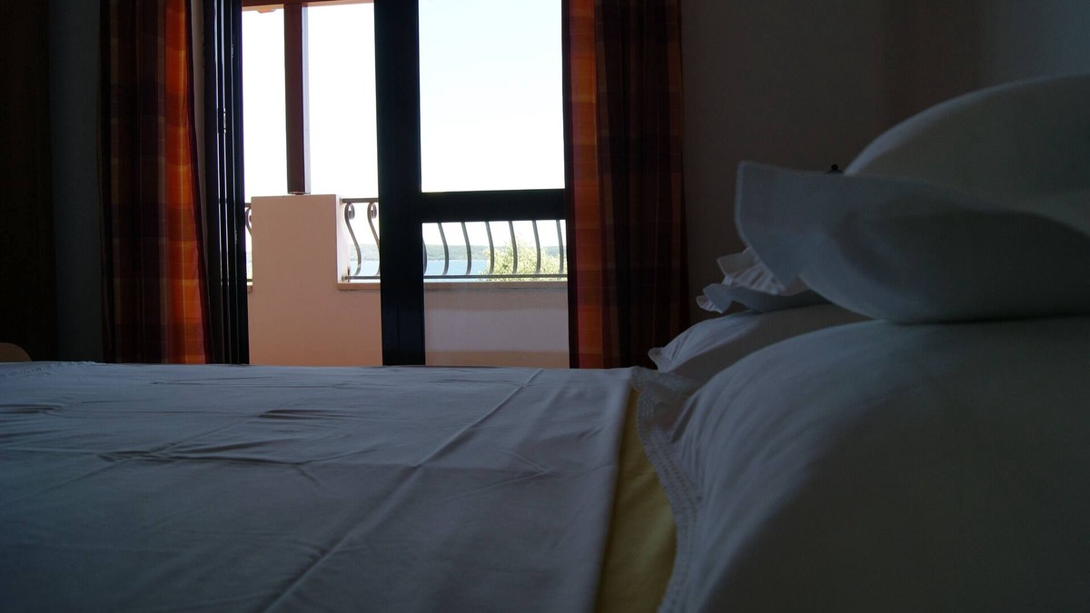 Zavala Apartment | Two bedroom apartment near beach Zavala, Hvar (A-553-b)