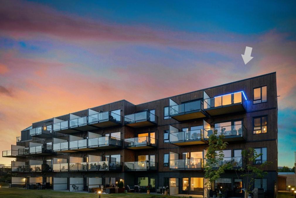 Eidsvoll Apartment | Two bedroom apartment, top floor, stunning views