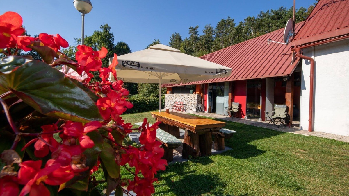 Lic Apartment | Two bedroom apartment with terrace Lič, Gorski kotar (A-23685-a)