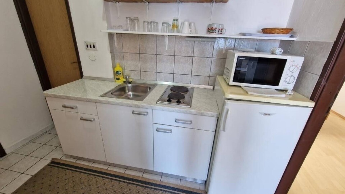 Gradac Apartment | Two bedroom apartment with terrace and sea view Gradac, Makarska (A-22460-d)