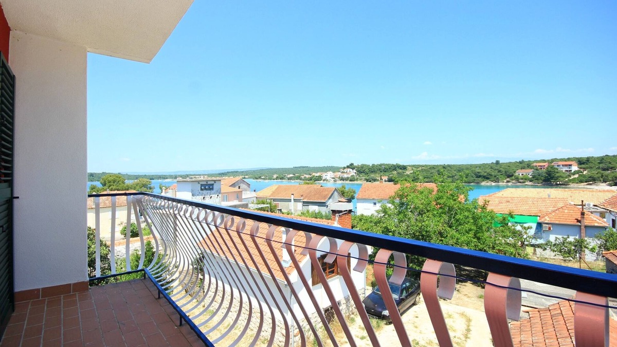Loviste Apartment | Two bedroom apartment with balcony and sea view Lovište, Pelješac (A-10182-b)