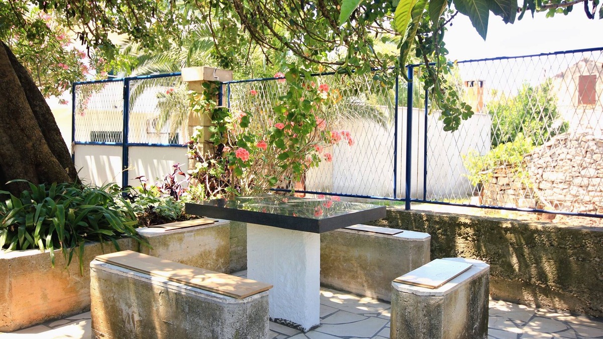 Loviste Apartment | Two bedroom apartment with terrace Lovište, Pelješac (A-10182-d)