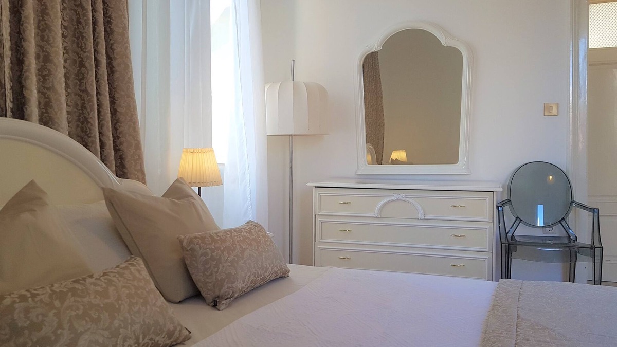 Lovran Apartment | Two bedroom apartment with balcony Lovran, Opatija (A-14180-a)