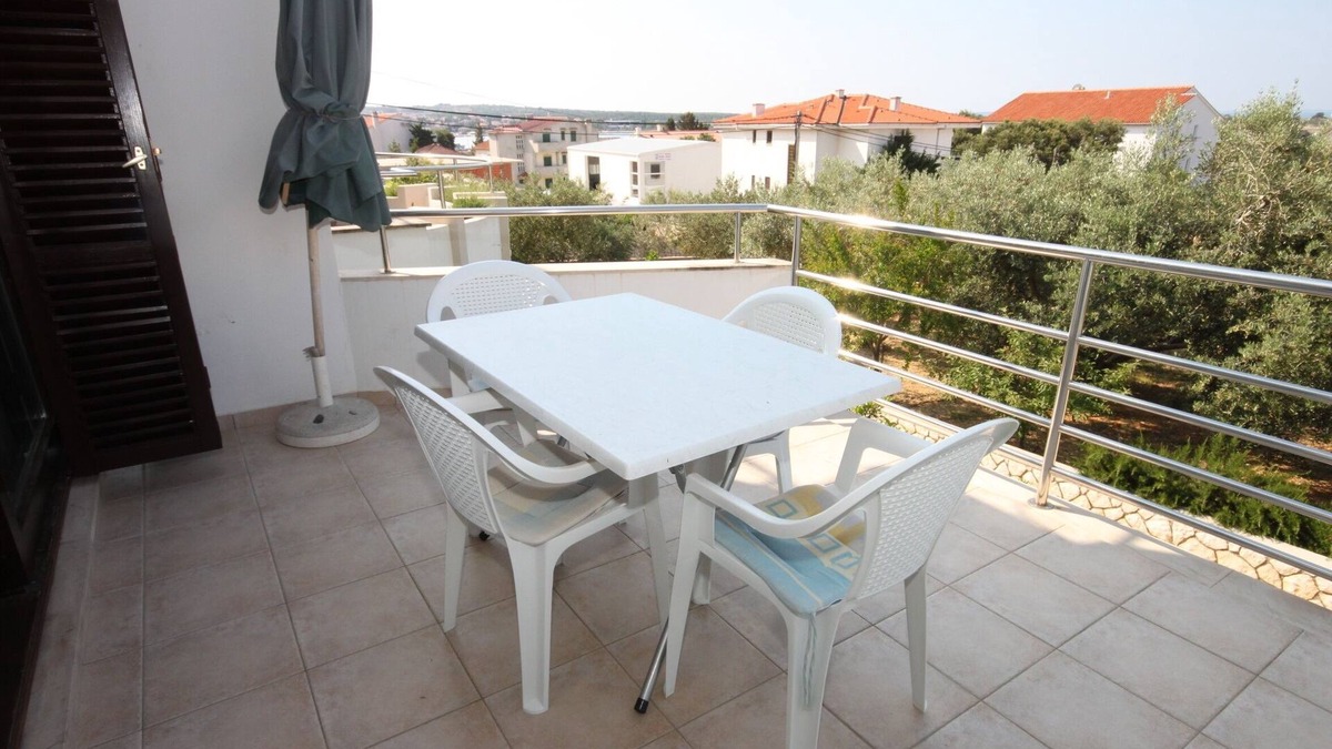 Novalja Apartment | Two bedroom apartment with terrace Novalja, Pag (A-3307-d)