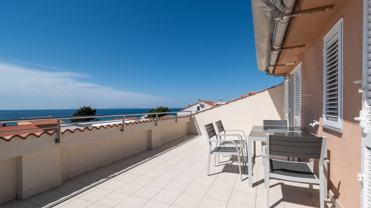 Novalja Apartment | Two bedroom apartment with terrace and sea view Novalja, Pag (A-6317-f)