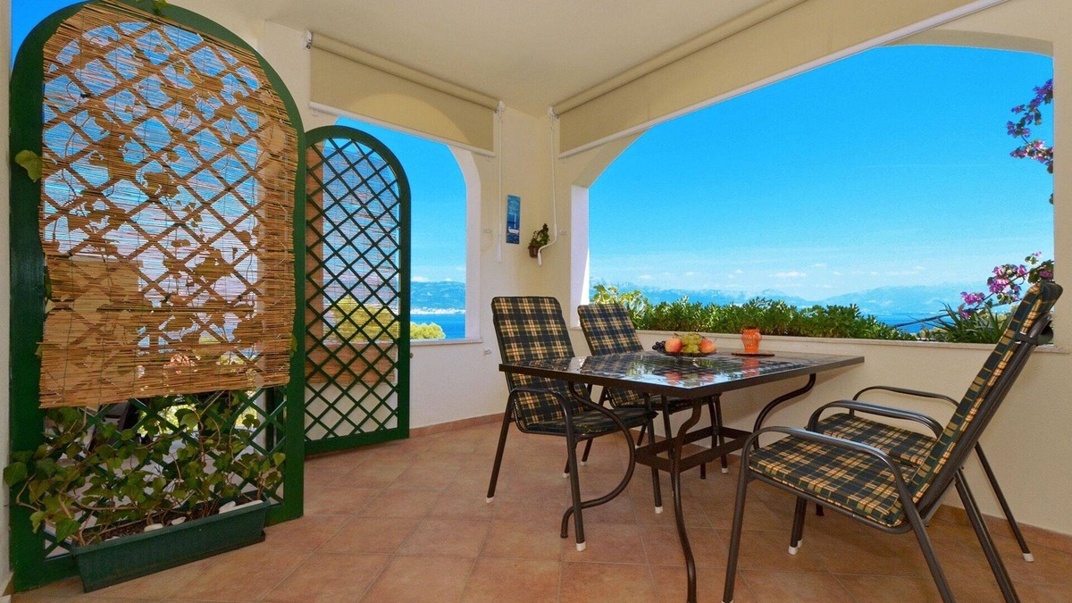 Municipality of Trogir Apartment | Two bedroom apartment with terrace and sea view Slatine, Čiovo (A-5158-a)